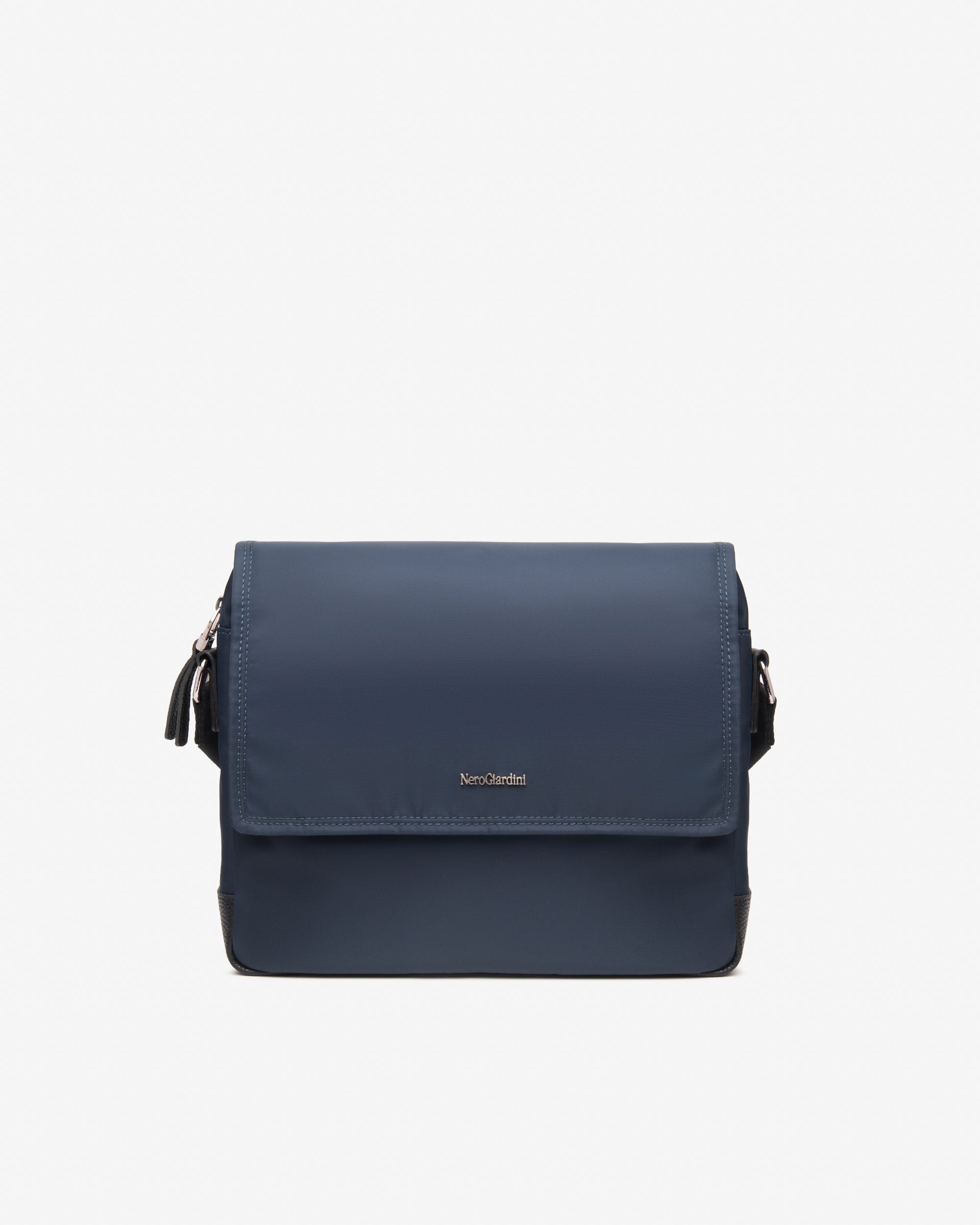  Herren-Schultertasche aus technischem Material