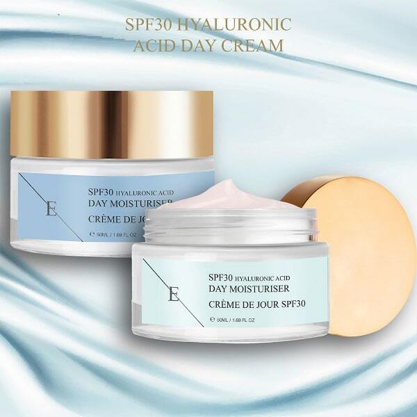 Crema de día con ácido hialurónico SPF 30 de Eclat Skin London, 50 ml.