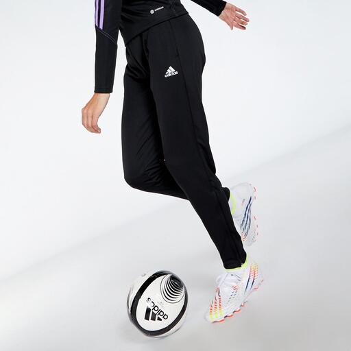  adidas bejárat 22