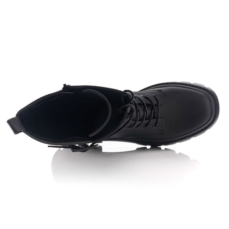  Botas negras de mujer