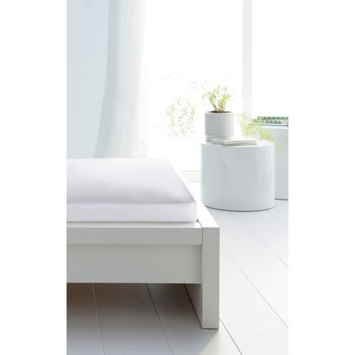 Bedbeschermer - HOME MAISON - 180 x 200 cm - Wit fleece - Wasbaar - Elastische hoeken