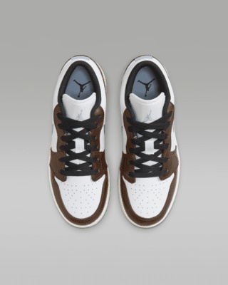Air Jordan 1 Low SE Older Kids' Shoes