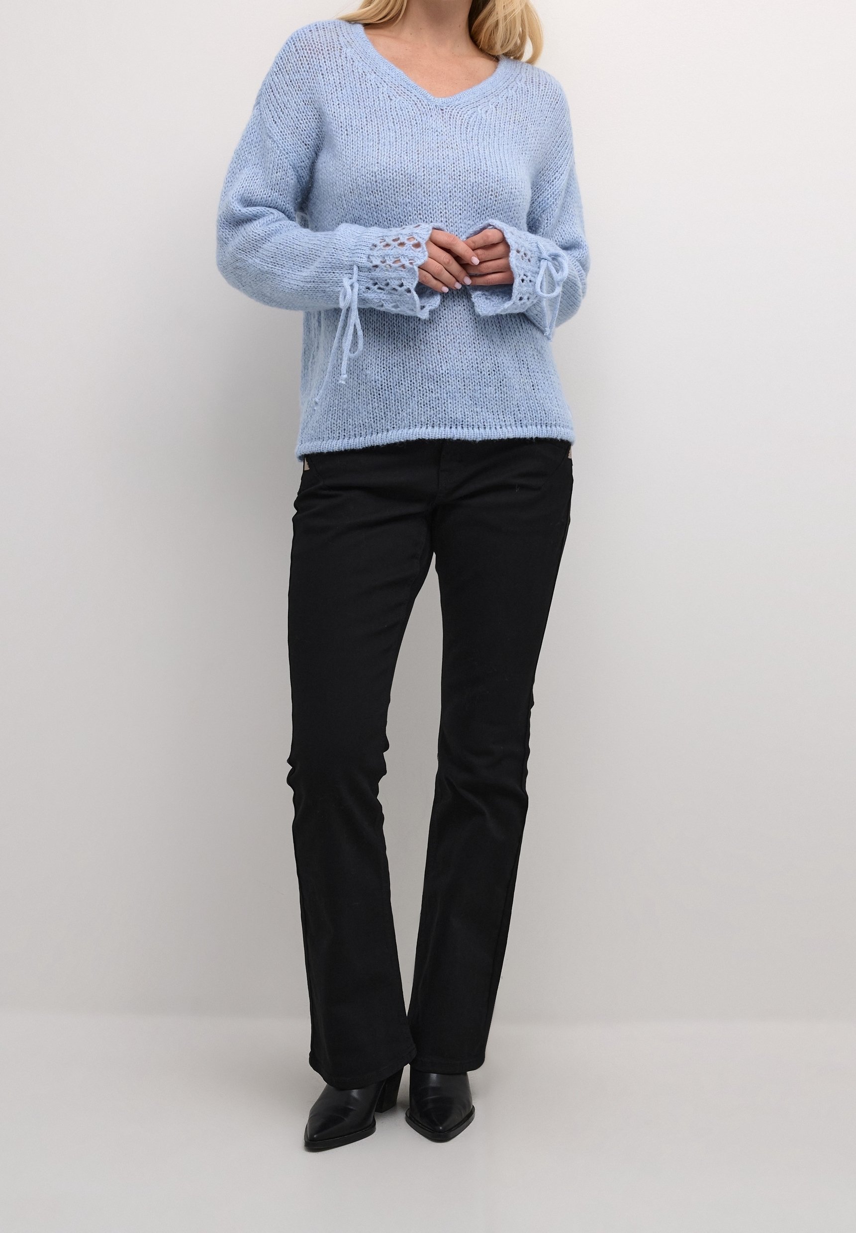 Pull crème - bleu clair
