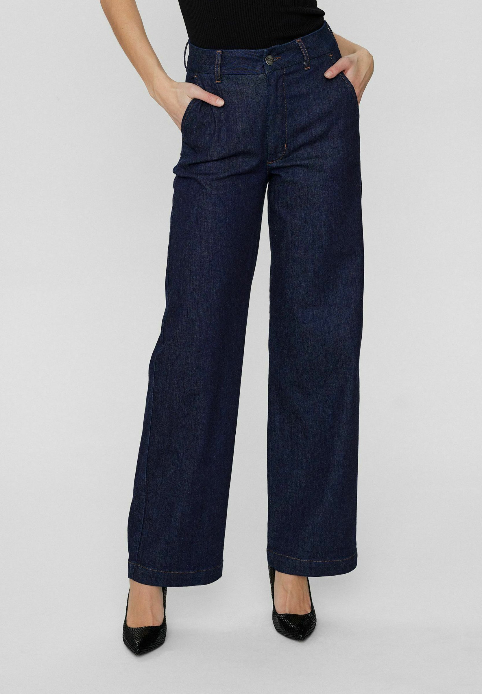Nümph NUMBER - Jeans a gamba dritta - denim blu scuro