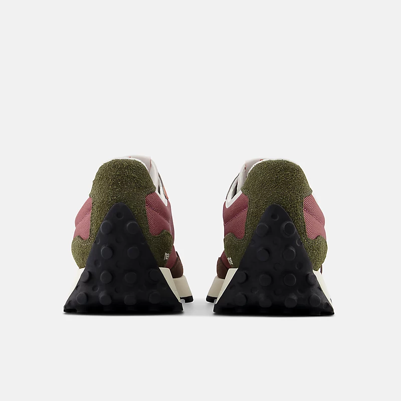 Heren 327 - Donkere paddenstoelkleur met verweerde bordeauxrode accenten