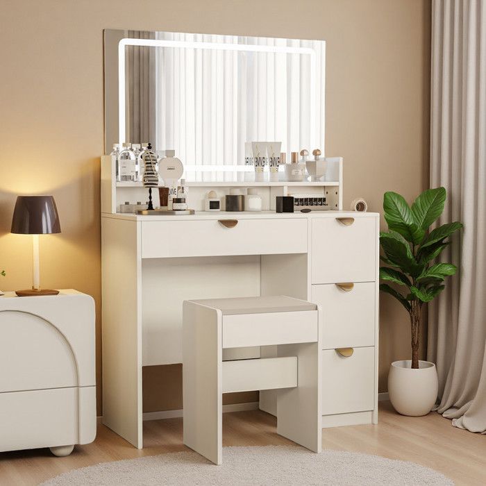 Tavolo da trucco con specchio a LED, 4 cassetti, 3 ripiani e 2 porte USB, dimensioni 90x40x140 cm, colore bianco.