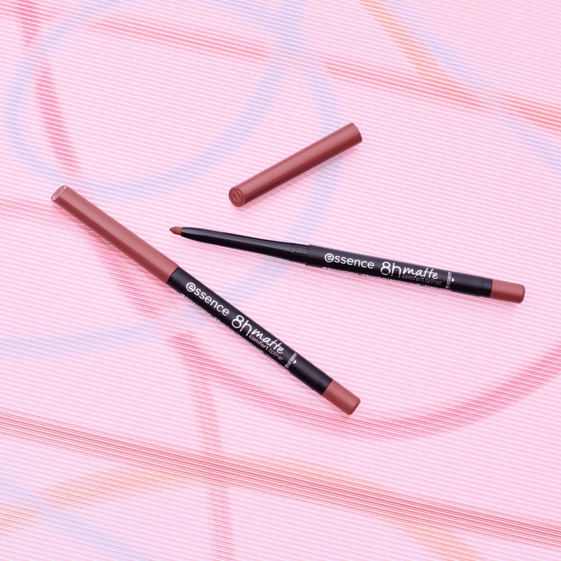 „Essence 8h Matte Comfort“ matinis lūpų pieštukas su drožtuku