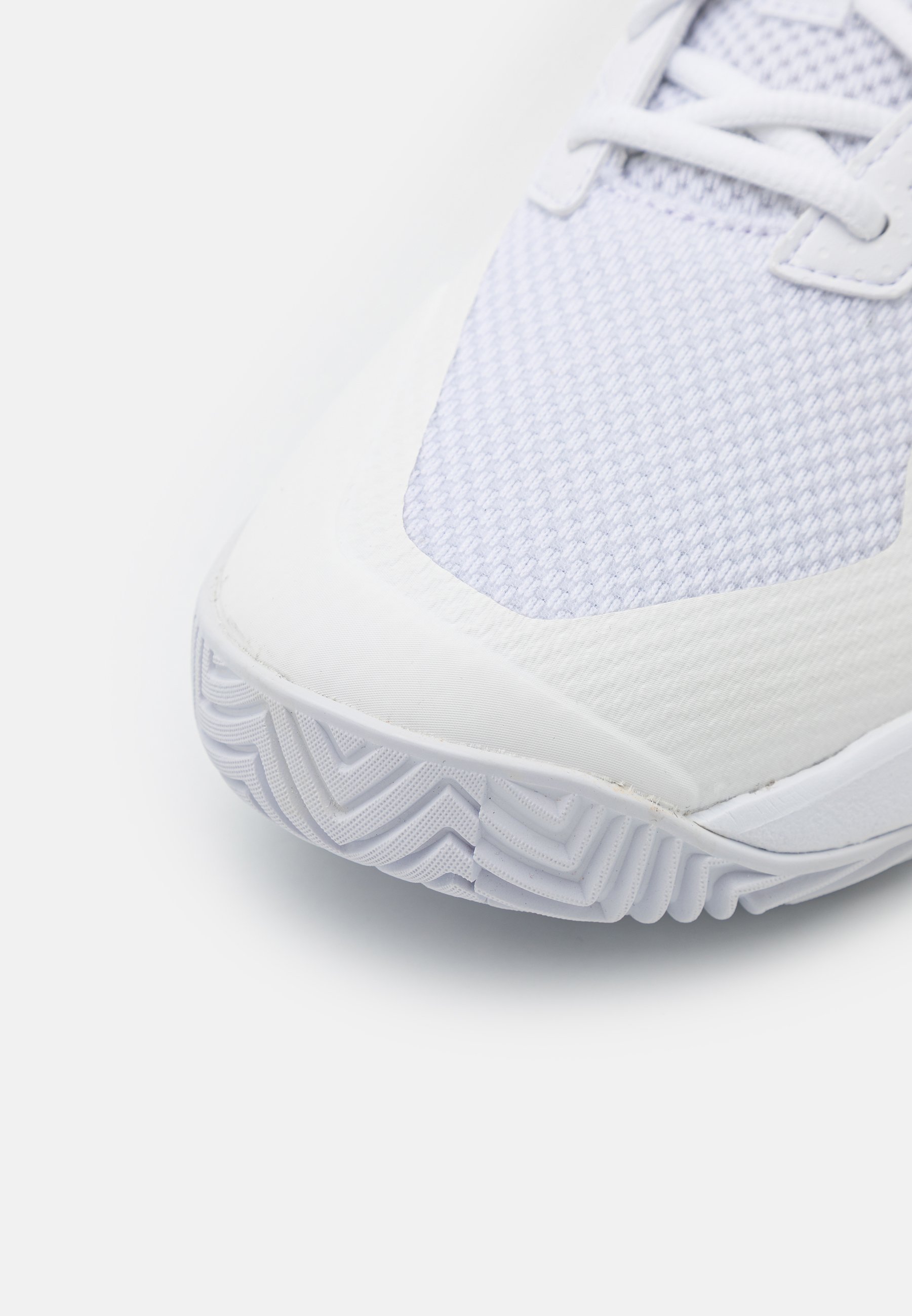 adidas Performance GAMECOURT 2 - Tennisschoenen voor gravelbanen - wit/mat zilver