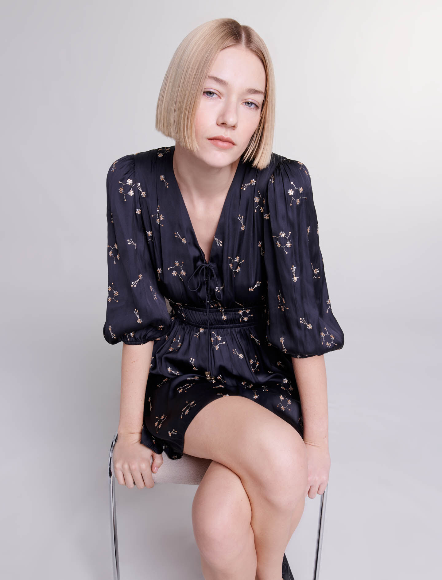 Rochie scurtă cu paiete - Negru