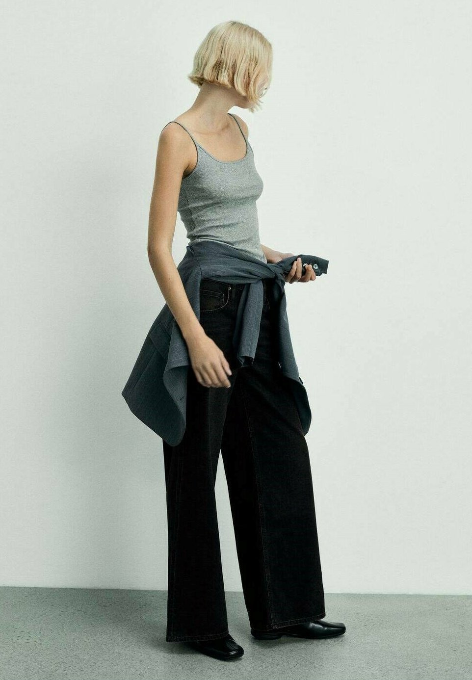 Mango kavbojke z razširjenimi rokavi - črni denim
