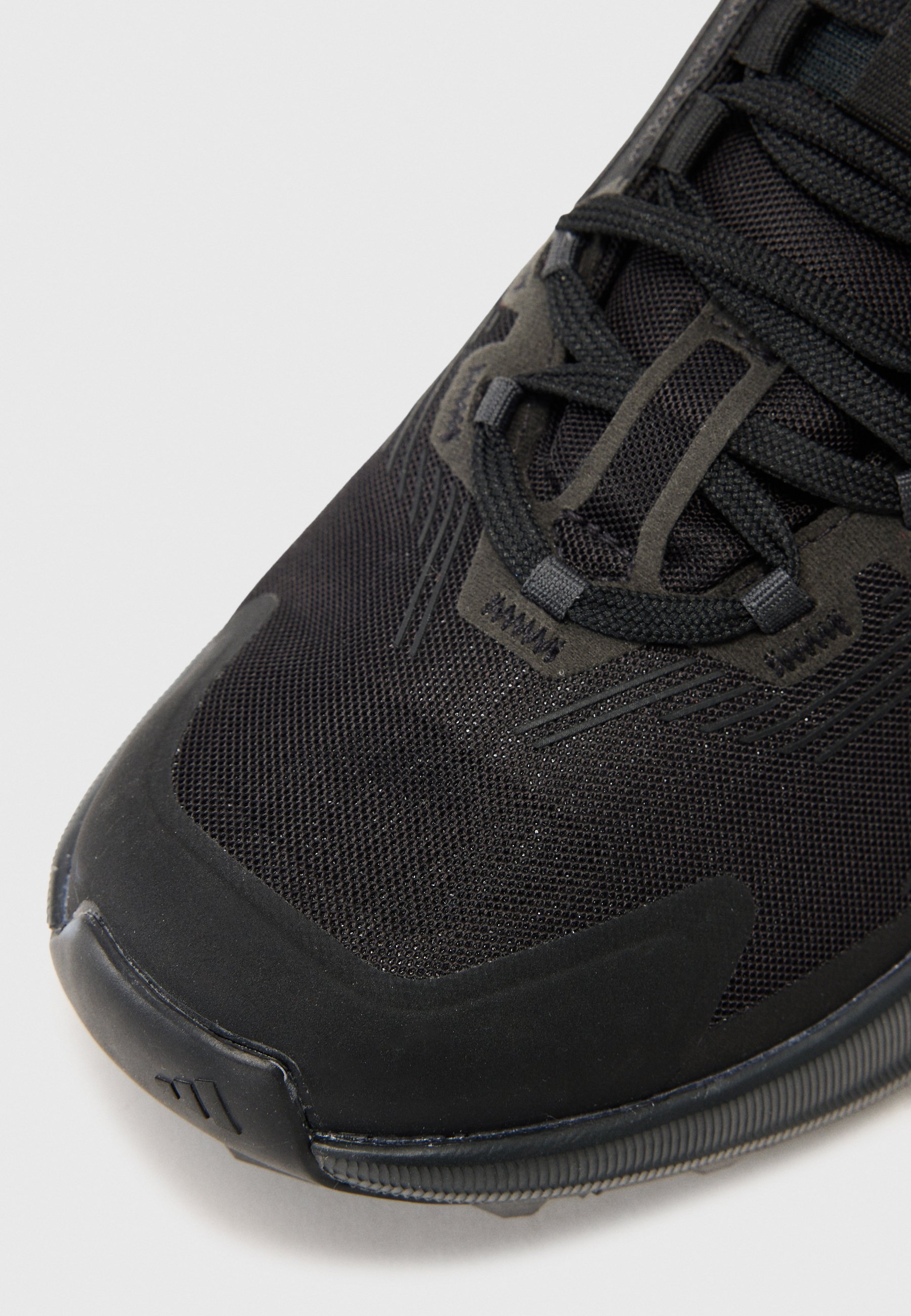 Adidas Terrex TRAILMAKER 2 – Wanderschuhe – Core Black/Grey Four/Collegiate Goldfarben