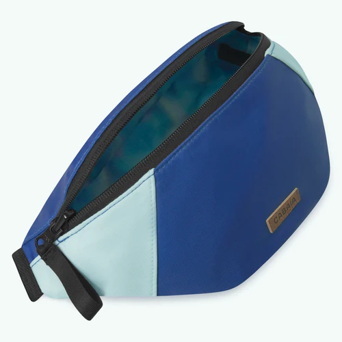 Cabaia Kleine, tamarindenblaue Bauchtasche
