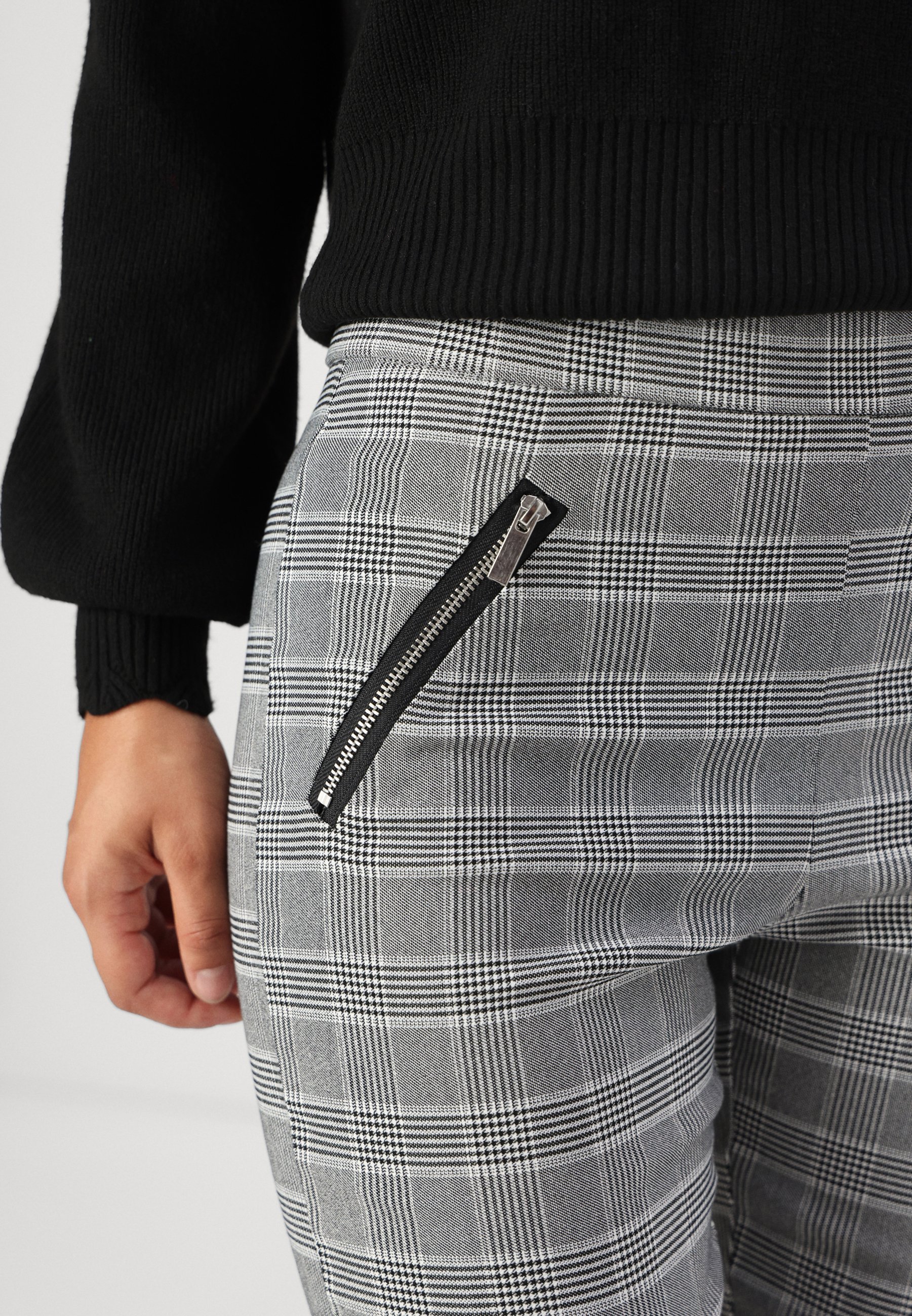 ONLY Petite ONLLOIZA - Leggings - Broeken - wit/zwart