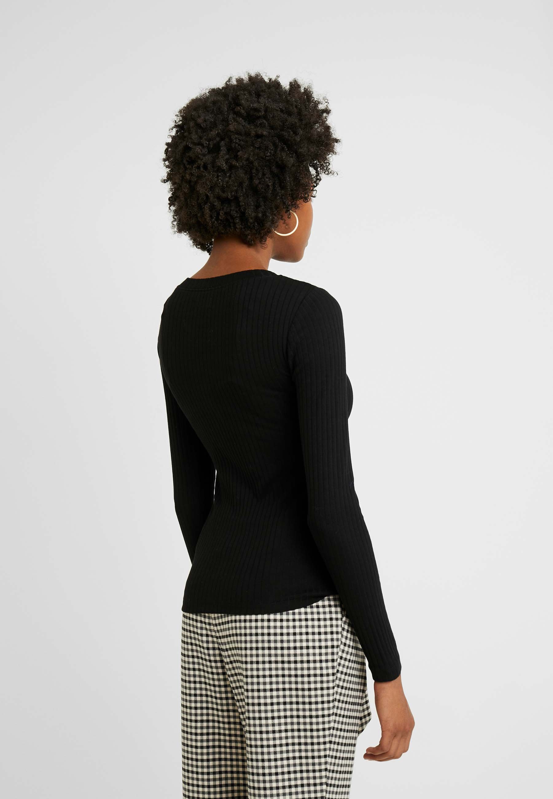 Even&Odd Tall top met lange mouwen - zwart