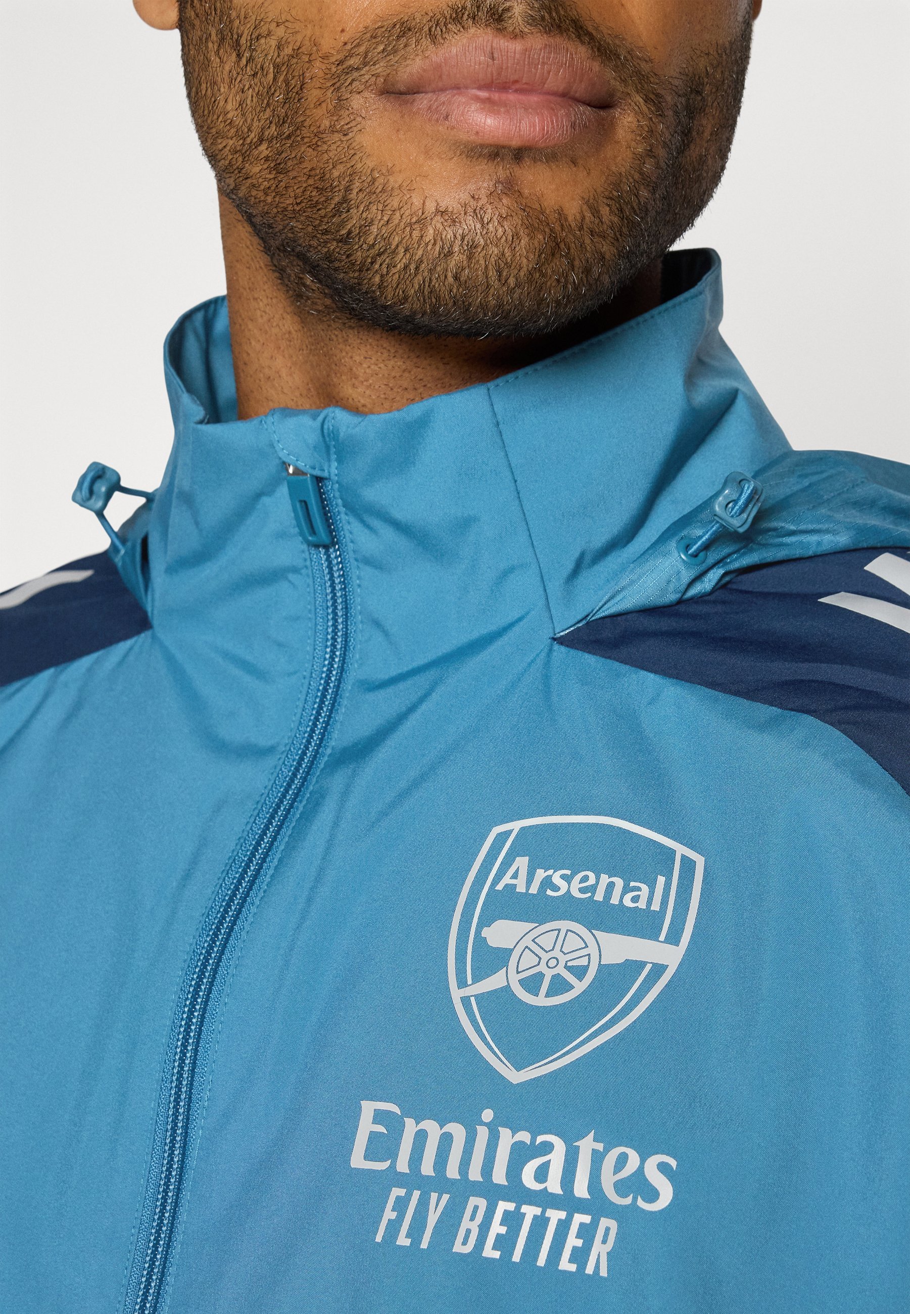 adidas Performance ARSENAL FC 25/26 TIRO 25 VARŽYBINĖ VISŲ ORŲ STRIUKĖ - Klubinė apranga - baltai mėlyna