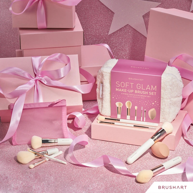 BrushArt Basic On-the-go Glam mini set čopičev za ličenje potovalni set čopičev za ličenje z mini etuijem