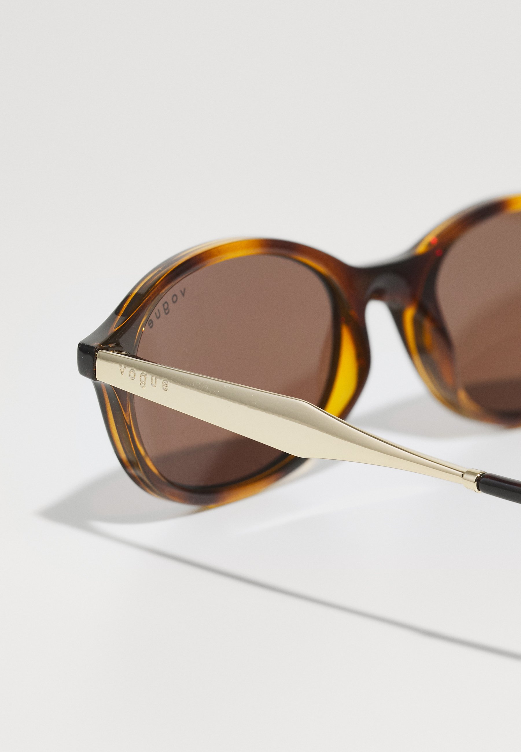 Óculos de sol VOGUE Eyewear 0VO5625S - Havana escuro