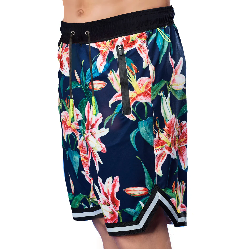 Maiô com estampa tropical estilo surf