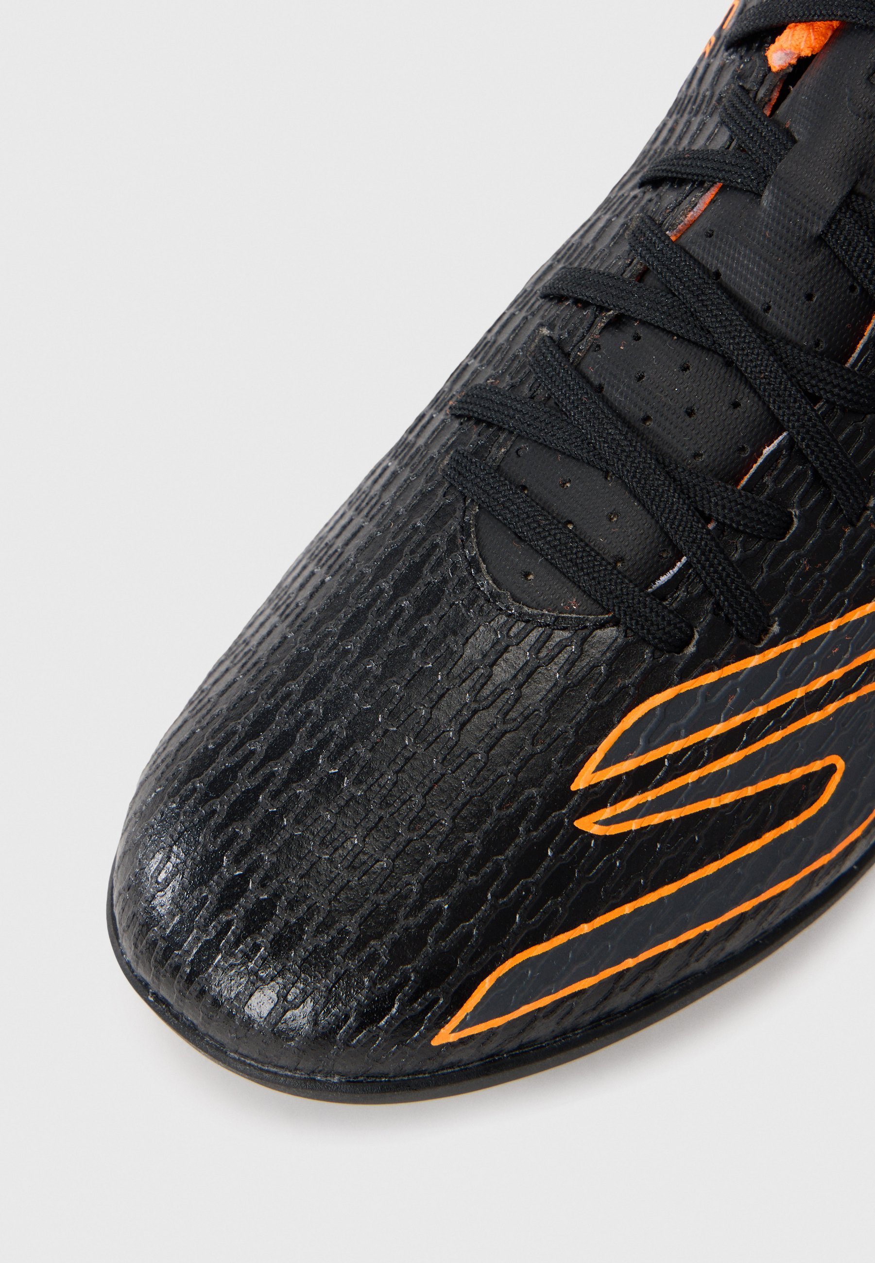 Skechers Performance SKX 2 UNISEXE - Chaussures de football en salle - noir/orange