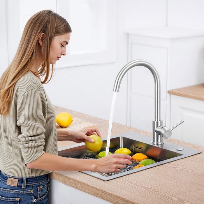 Robinet Cuisine Brossé,360° Rotatif,Mitigeur Monocommande,Résistant à la Rouille,Installation Facile,Foro Singolo