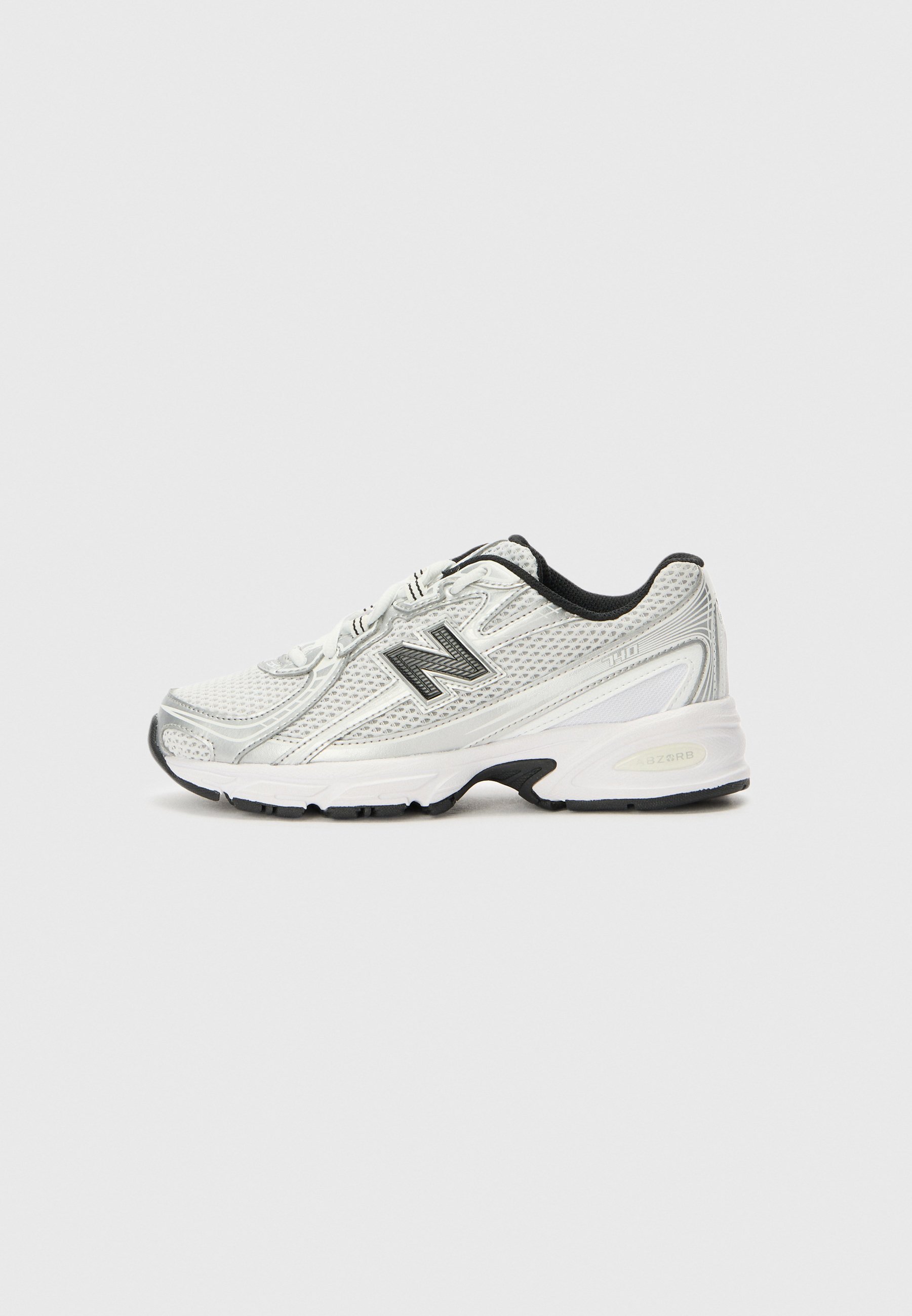 New Balance 740 - Sneakers - zilverkleurig