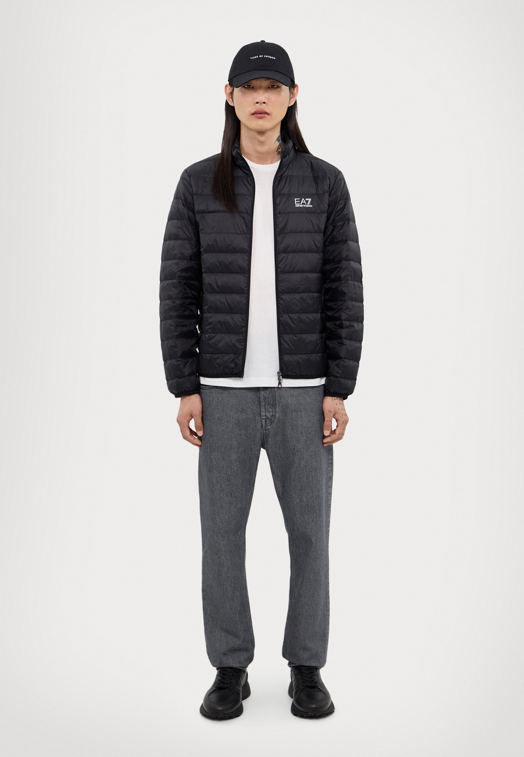 EA7 Emporio Armani TRAIN CORE JACKET - Donsjack - zwart