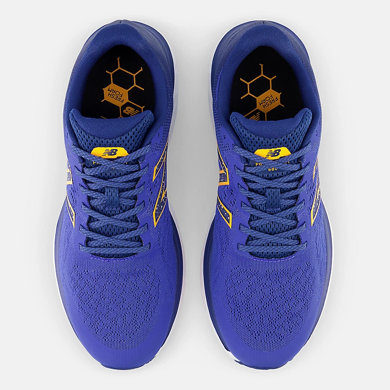 Men's Fresh Foam 680v7 – Meeresblau mit Nachthimmel und Ringelblume