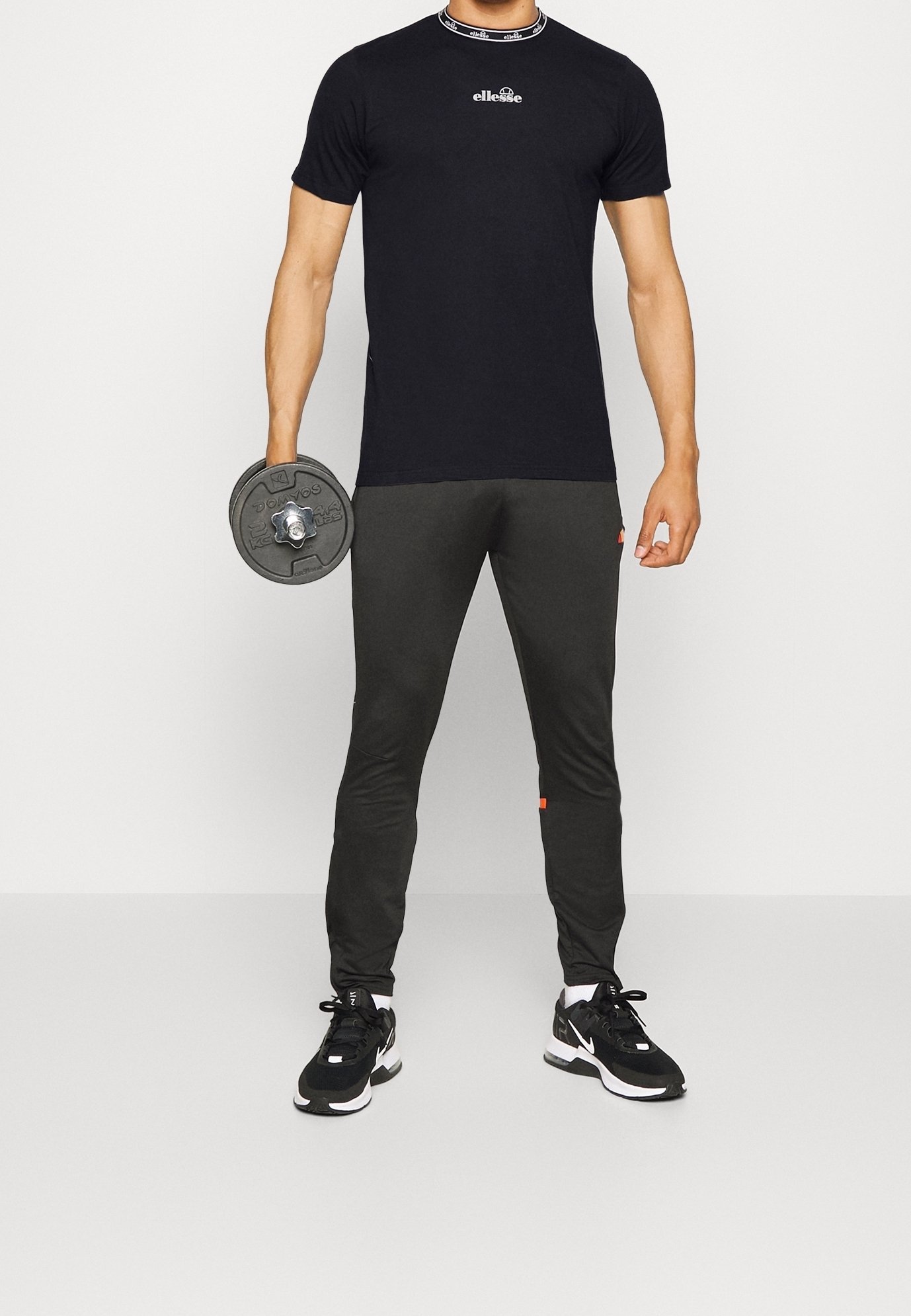 Ellesse Print T-skjorte - svart