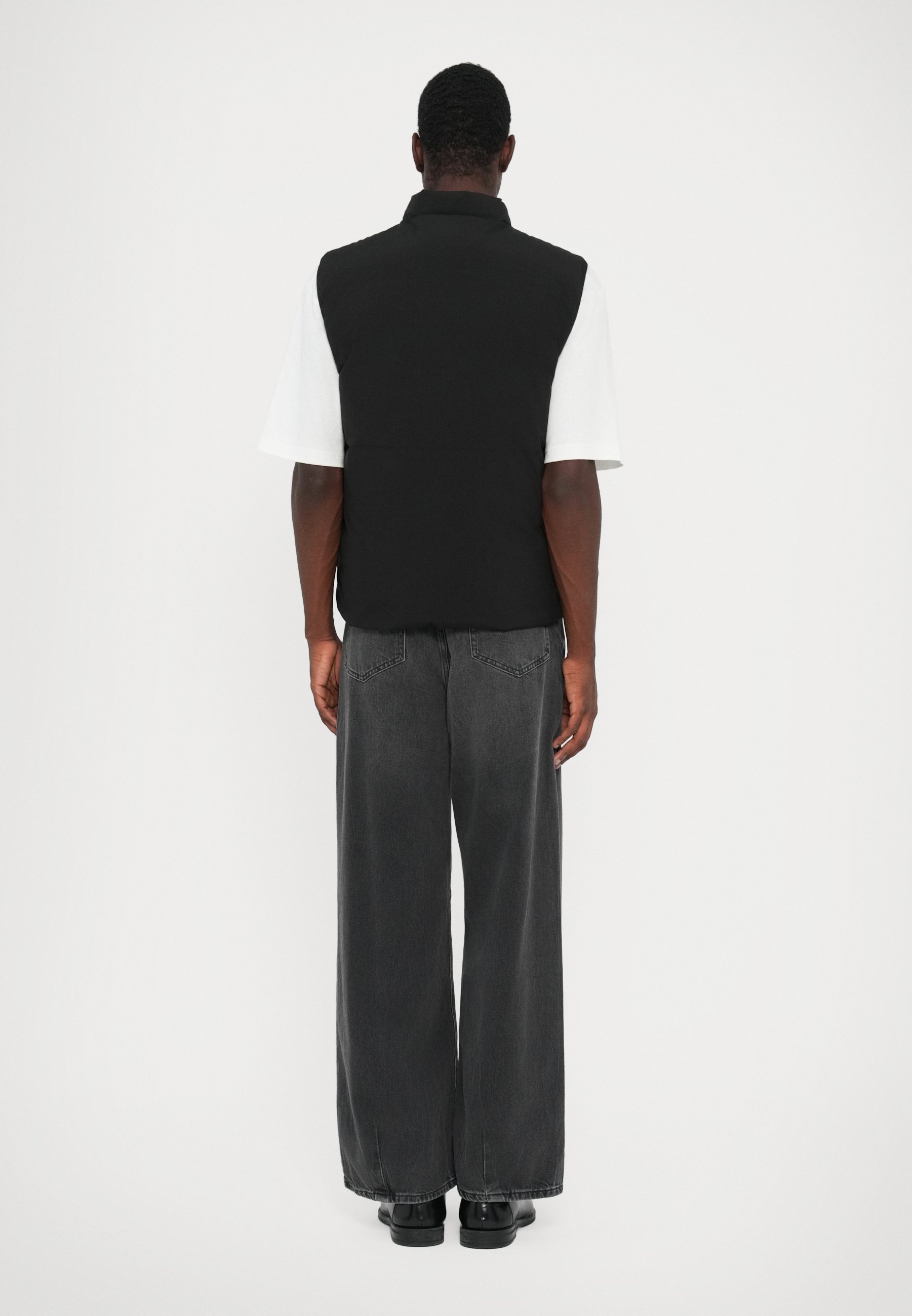 Holzweiler DAFF - Waistcoat - black