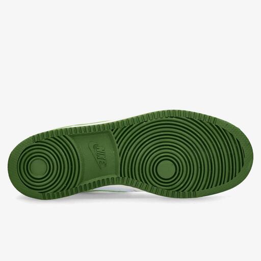  Nike Court Vision