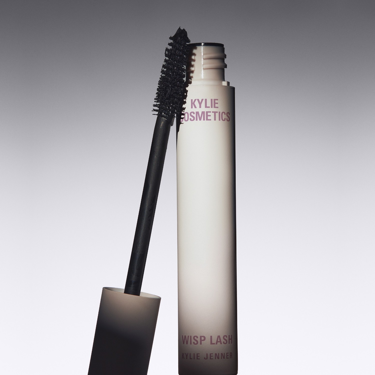 KYLIE COSMETICS Maskara za trepavice Wisp - Crna, 12 ml - 12 ml