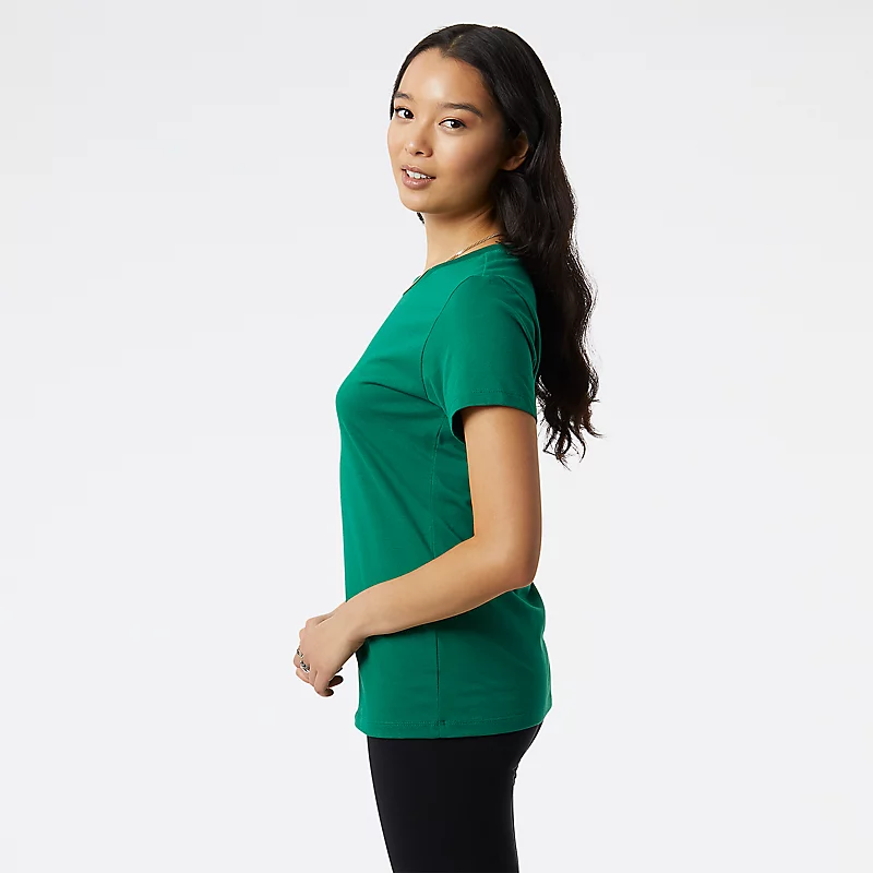 Camiseta feminina NB Essentials – Verde Exuberante