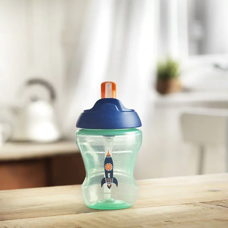 Tommee Tippee Kubek Treningowy ze Słomką 6M+ Boy