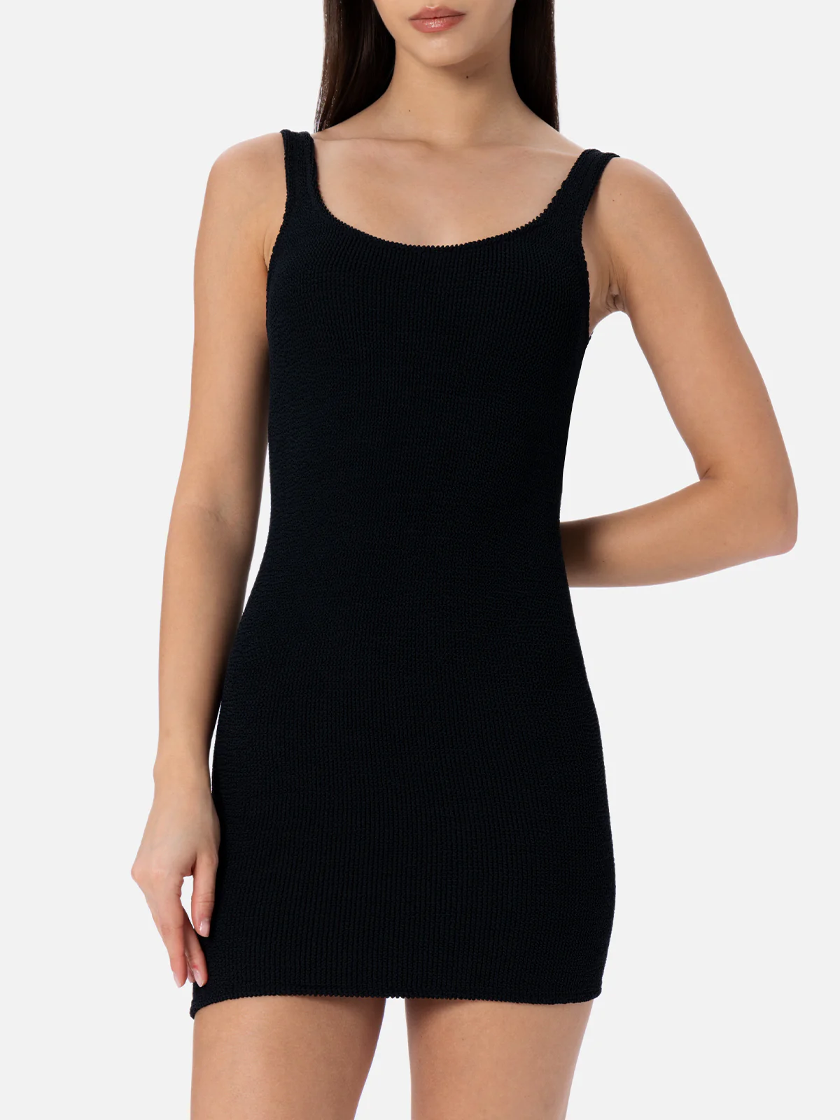 Vestido preto texturizado Deana com alças.