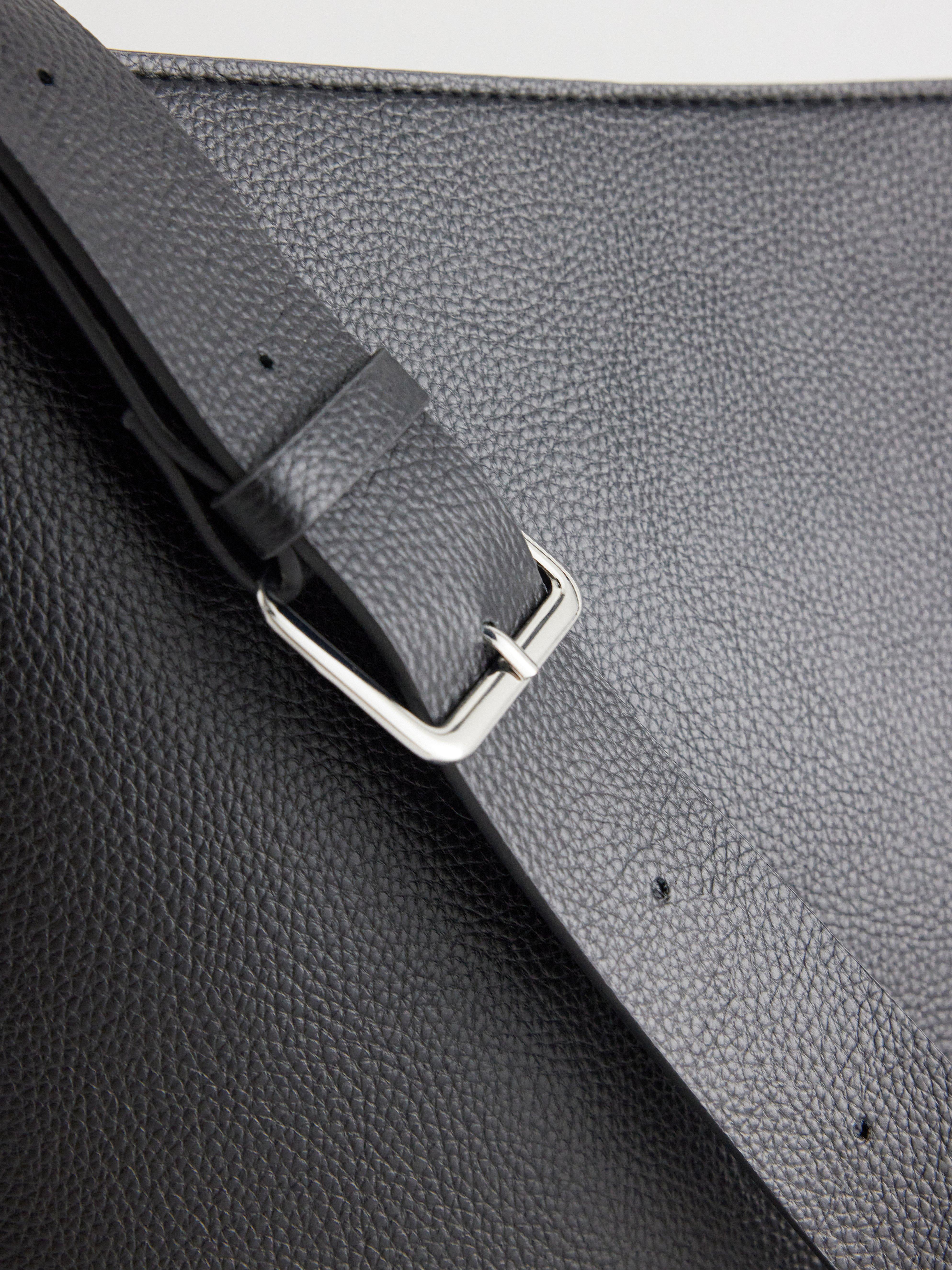 Shopper i läderimitação Preto