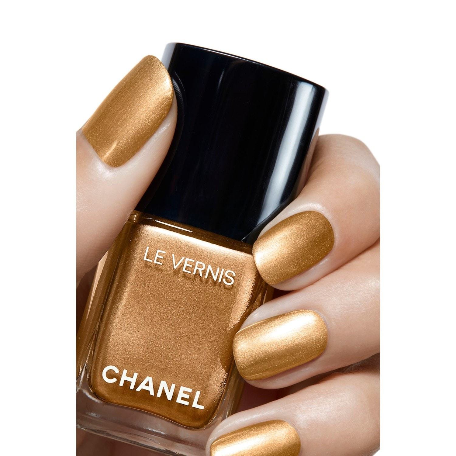 CHANEL nagų lakas LE VERNIS ILGAI IŠLIEKANTI SPALVA IR BLYKSĖJIMAS - 13 ml