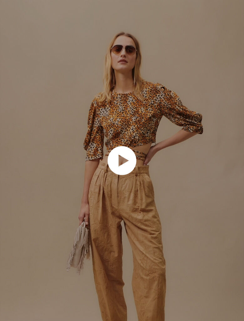 Top scurt cu imprimeu de leopard - Leopard bej
