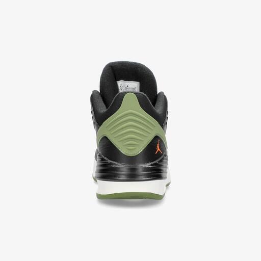 Nike Jordan Max Aura 5