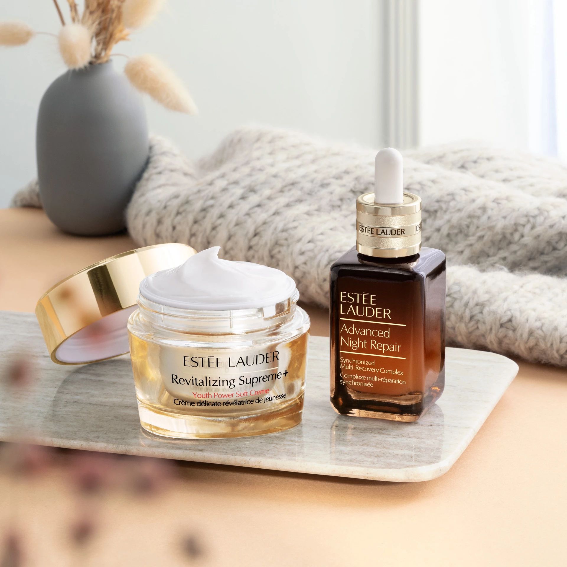 Revitalizing Supreme+ Youth Power Soft krém 50 ml - Estée Lauder