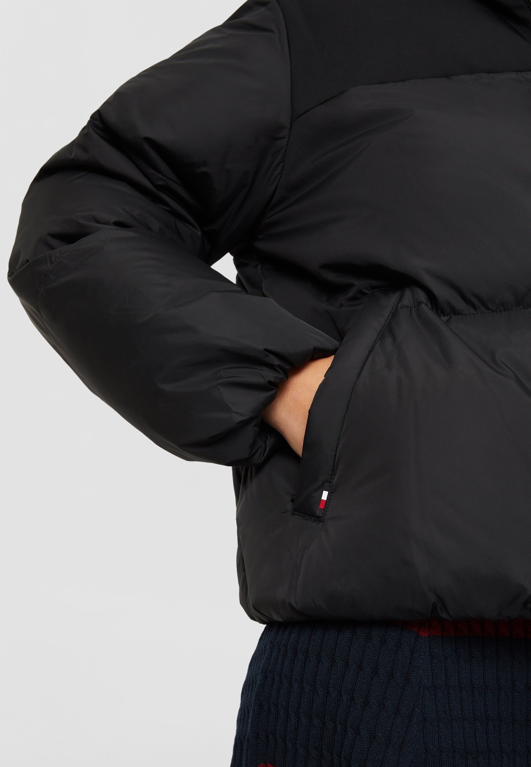 Tommy Hilfiger ziemas jaka - melna