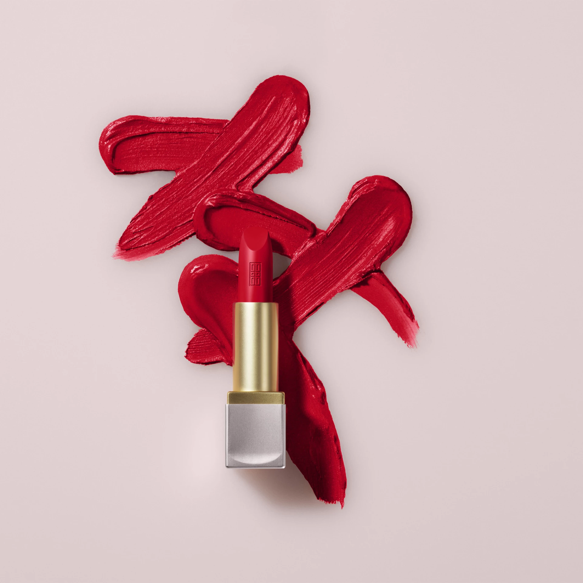 Ajakrúzs krémszínű rúzs - Valódi vörös - Elizabeth Arden