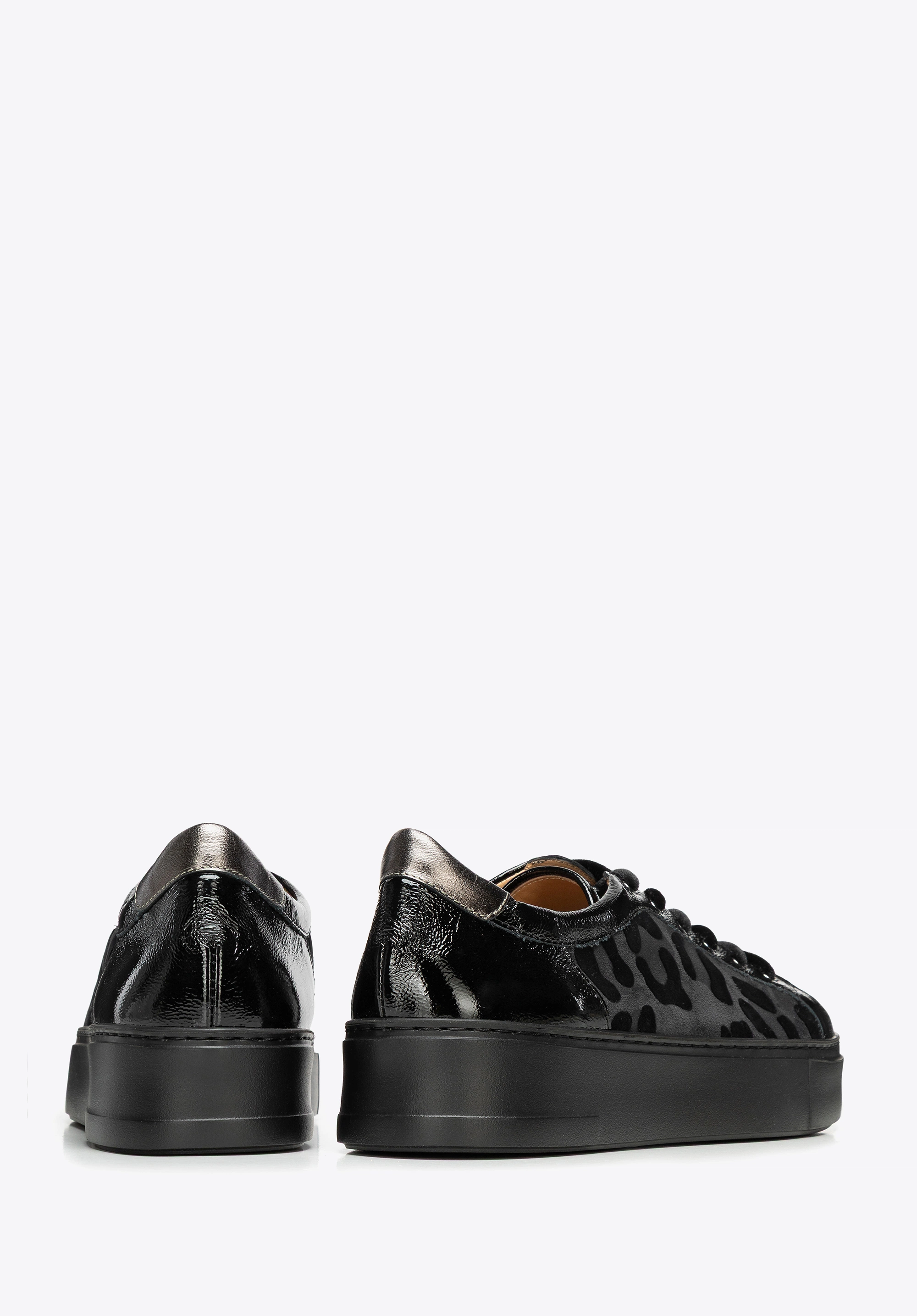 Damskie sneakersy ze skóry naturalnej w motyw panterki czarne