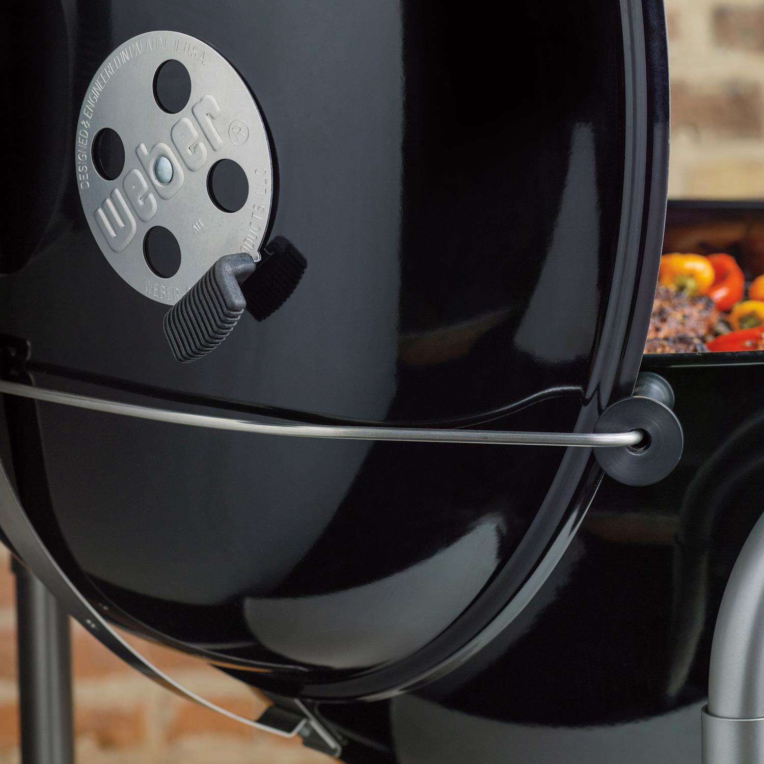 Weber Performer Deluxe Holzkohlegrill, 56 cm (22 Zoll), Schwarz