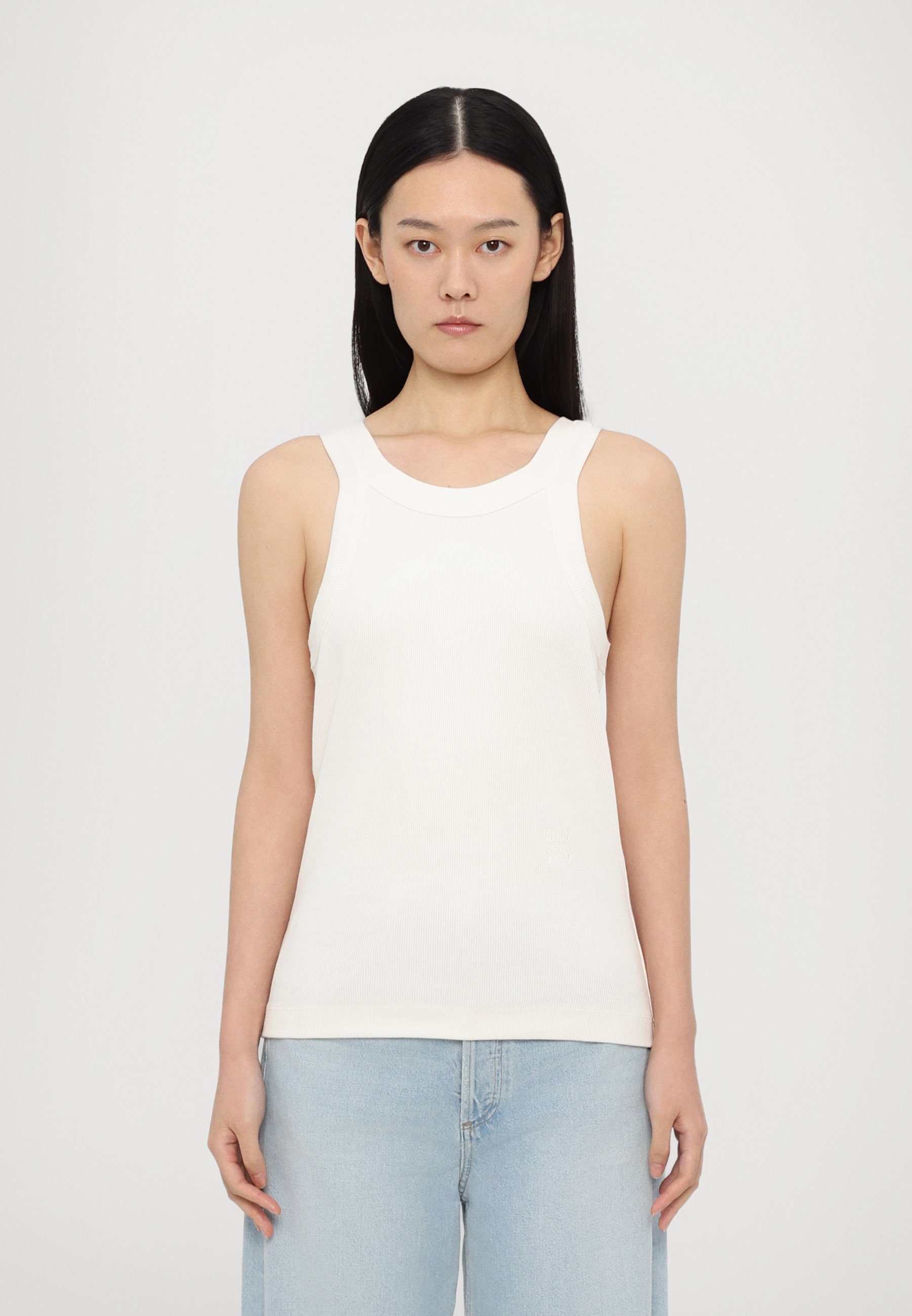 GESLOTEN RACER TANK - Bovenkant - gebroken wit