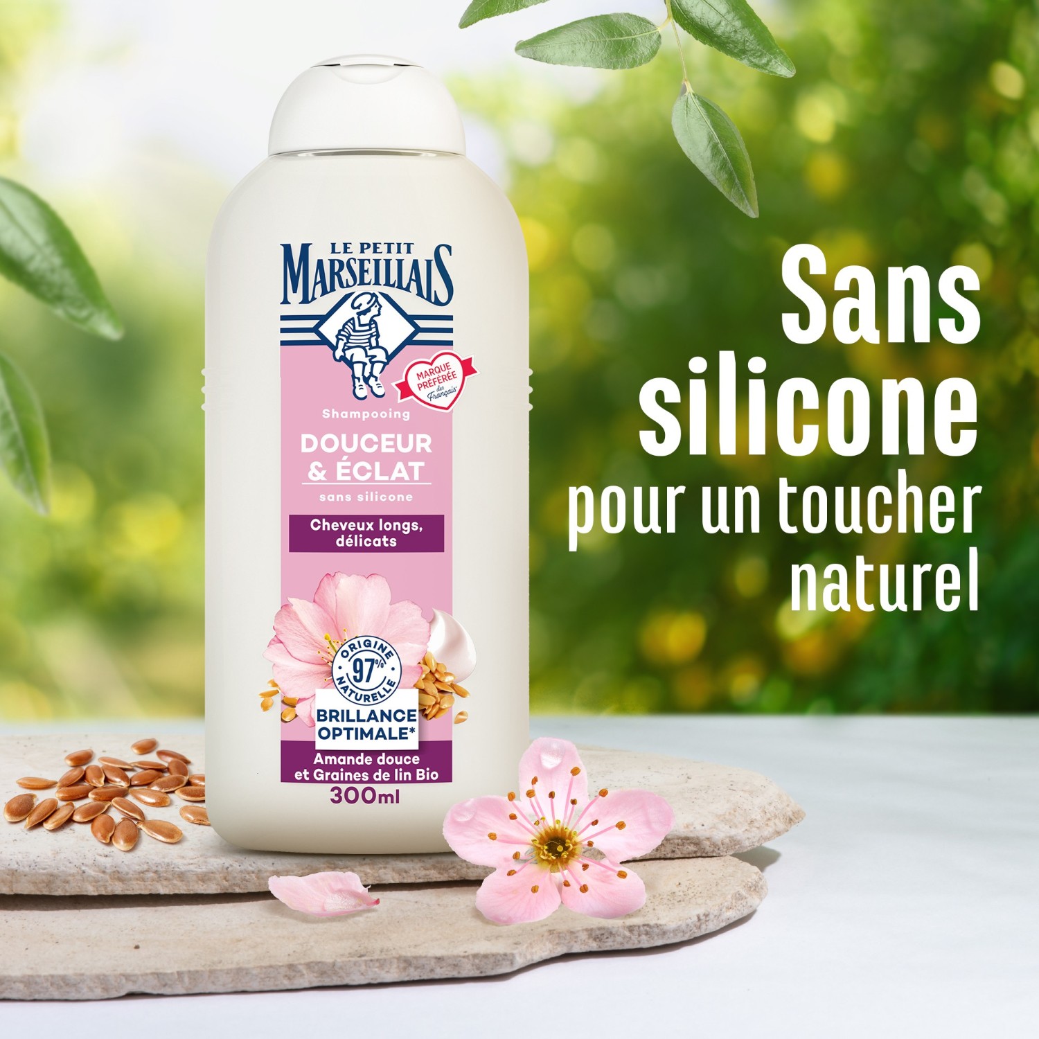 Le Petit Marseillais Shampooing Douceur & Éclat Amande Douce et Graines de Lin Bio