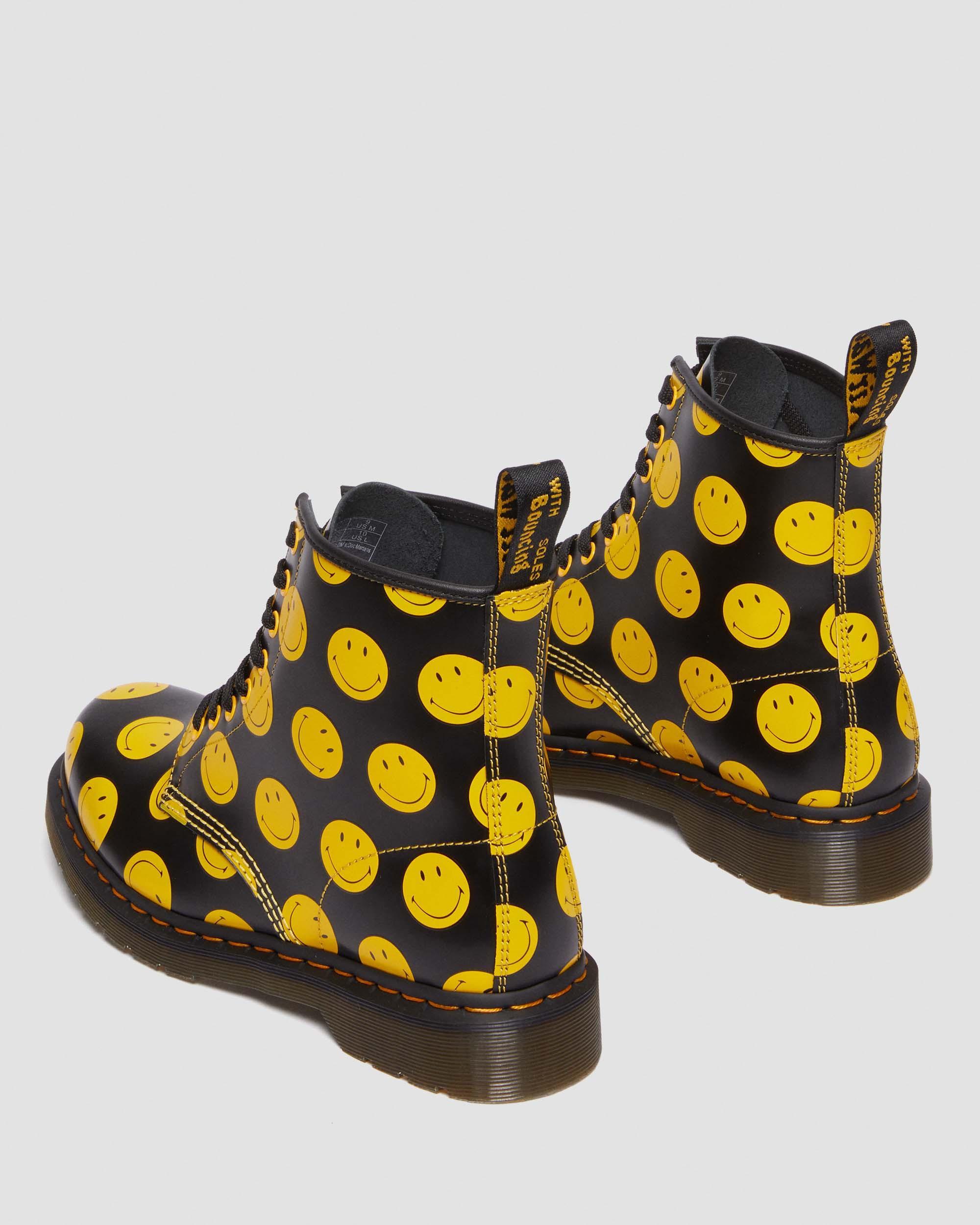 1460 Smiley® Smooth Leather Lace Up Boots