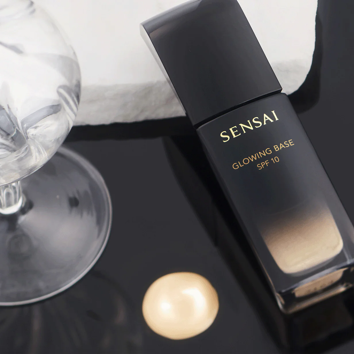 Viso Glowing Base SPF 10 - Base trucco