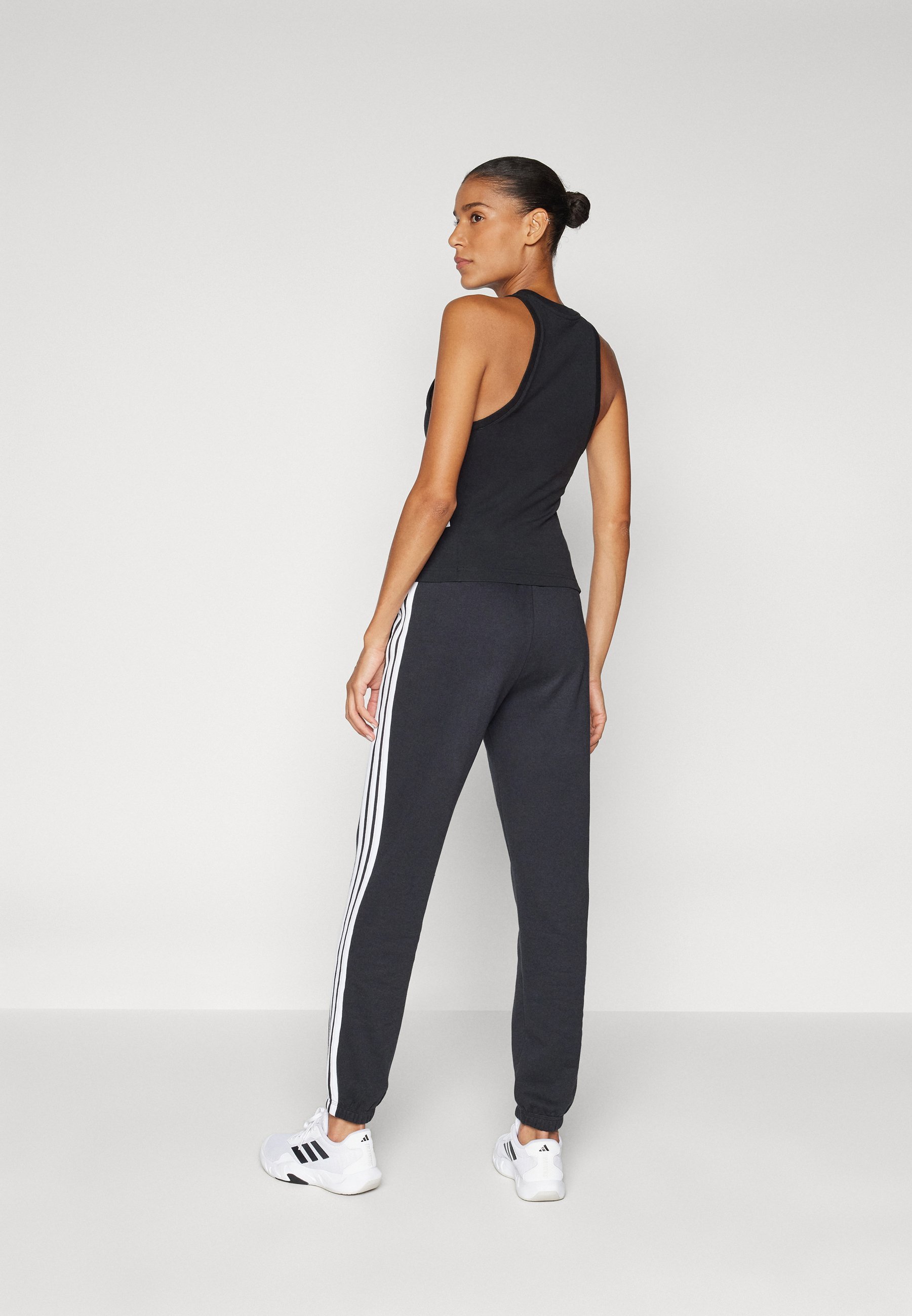Pantaloni da tuta Adidas Sportswear - nero/bianco