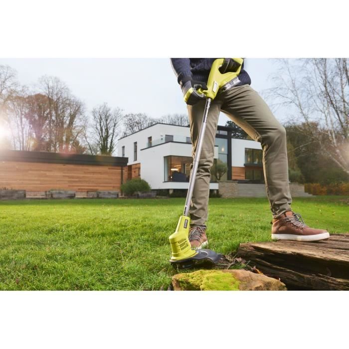 RYOBI One+ RLM18X33B40 Cordless Lawnmower + Trimmer, 18V, 33cm cutting width, 1 x 4Ah battery and charger included