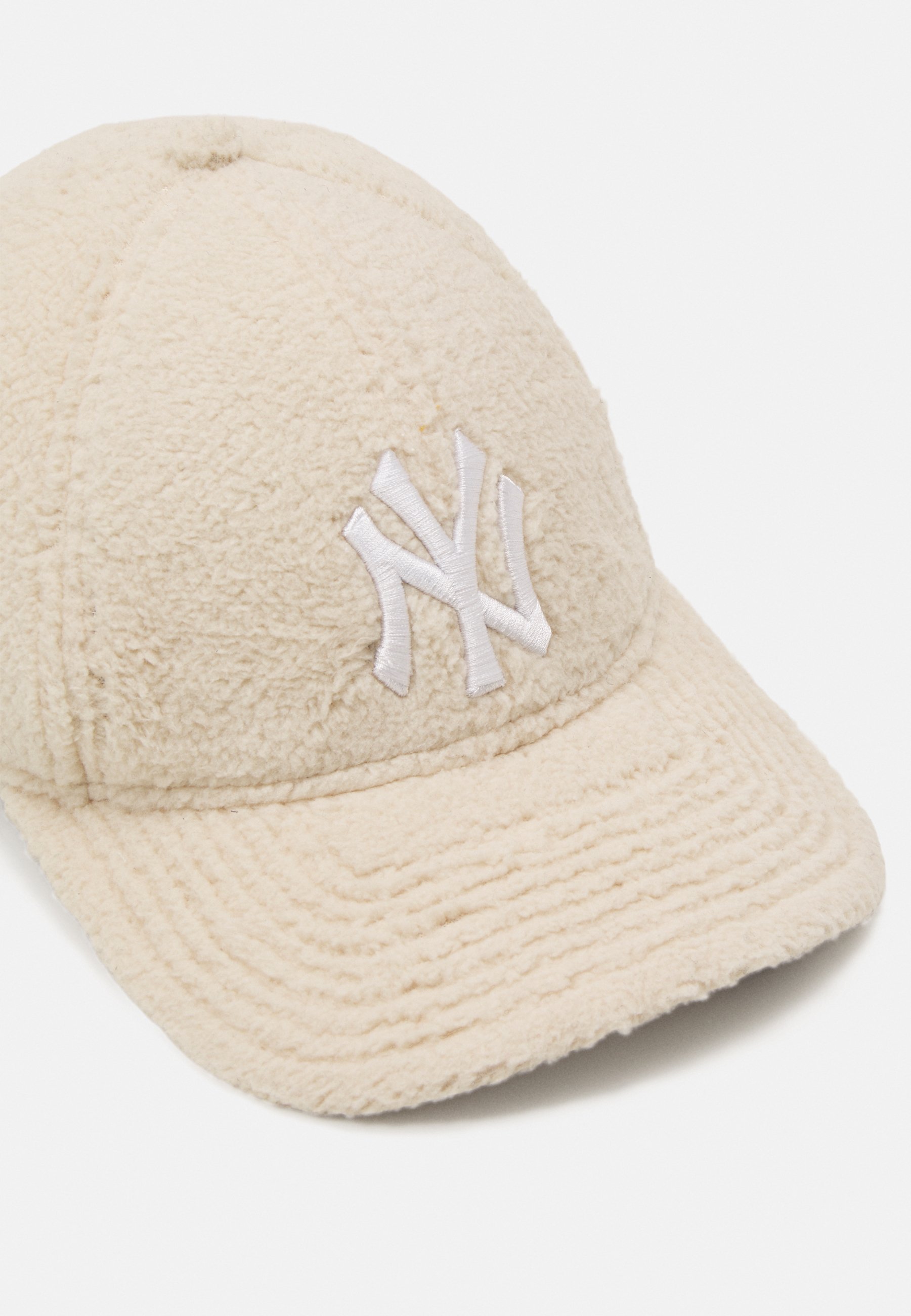 New Era petten